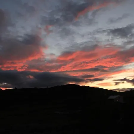 בית נופש Johnsbu - Unique Log Cabin, Ustaoset *