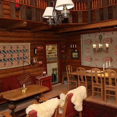Holiday home Johnsbu - Unique Log Cabin, Ustaoset